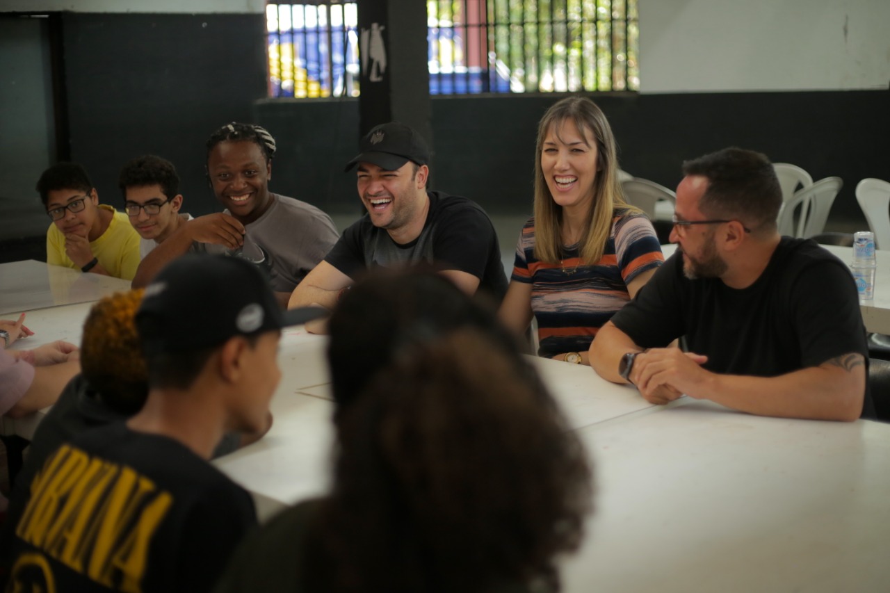 Subprefeito participa de roda de conversa